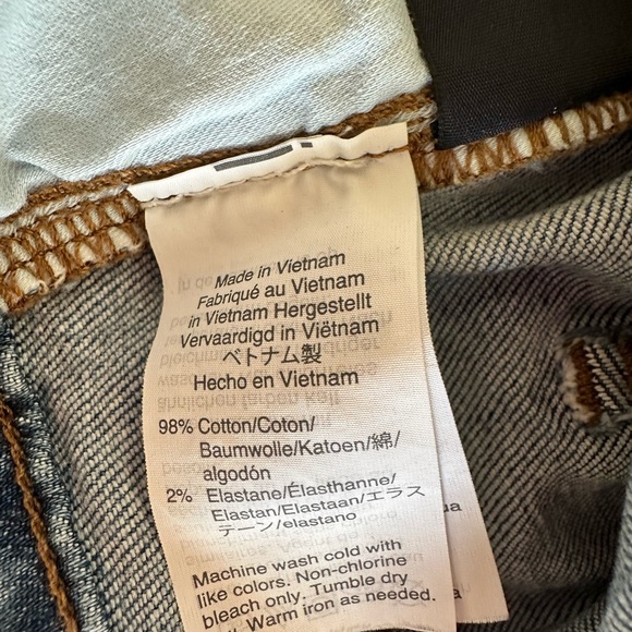 Madewell High Rise Light Blue Jeans - Picture 9 of 9